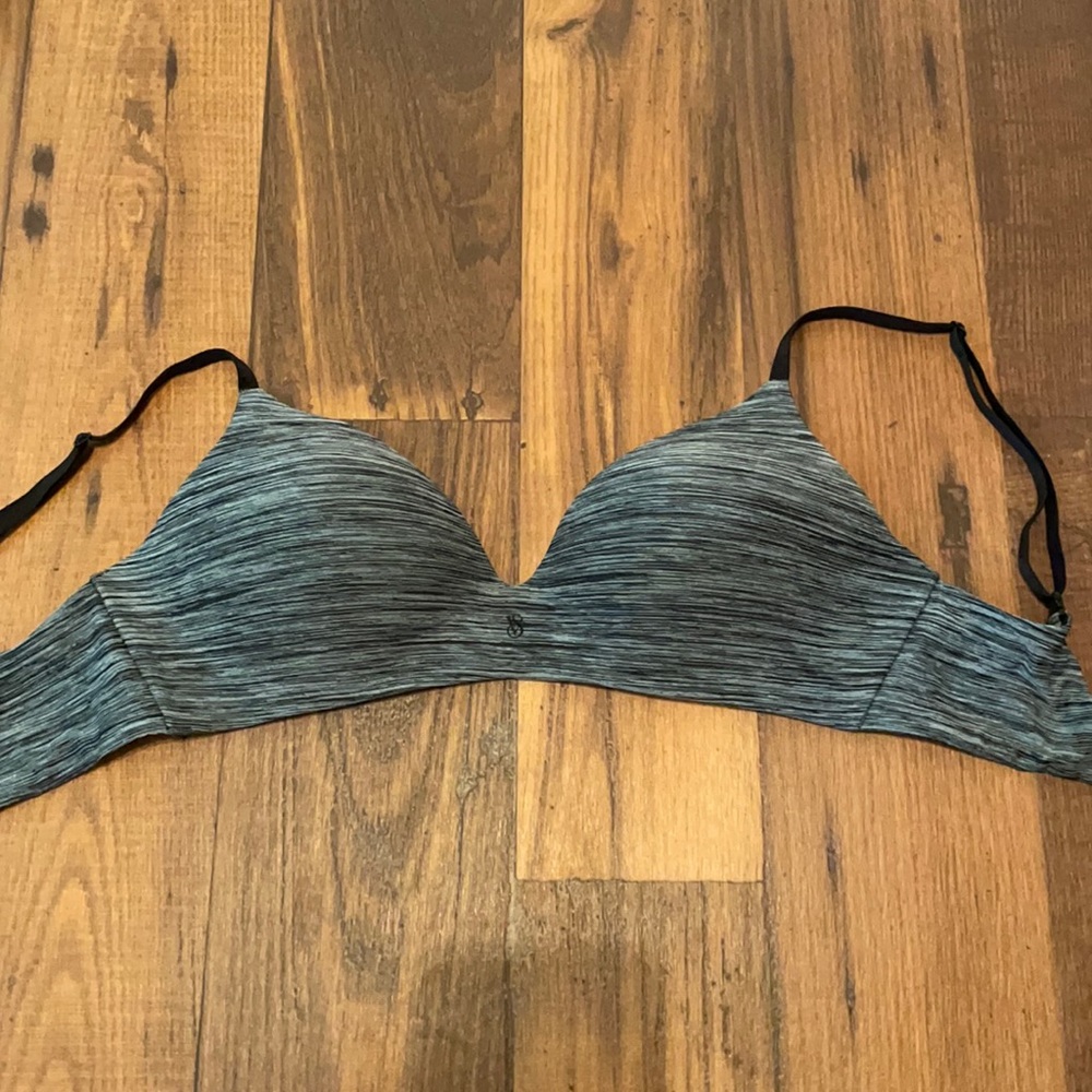 Victoria’s Secret no-wire bra